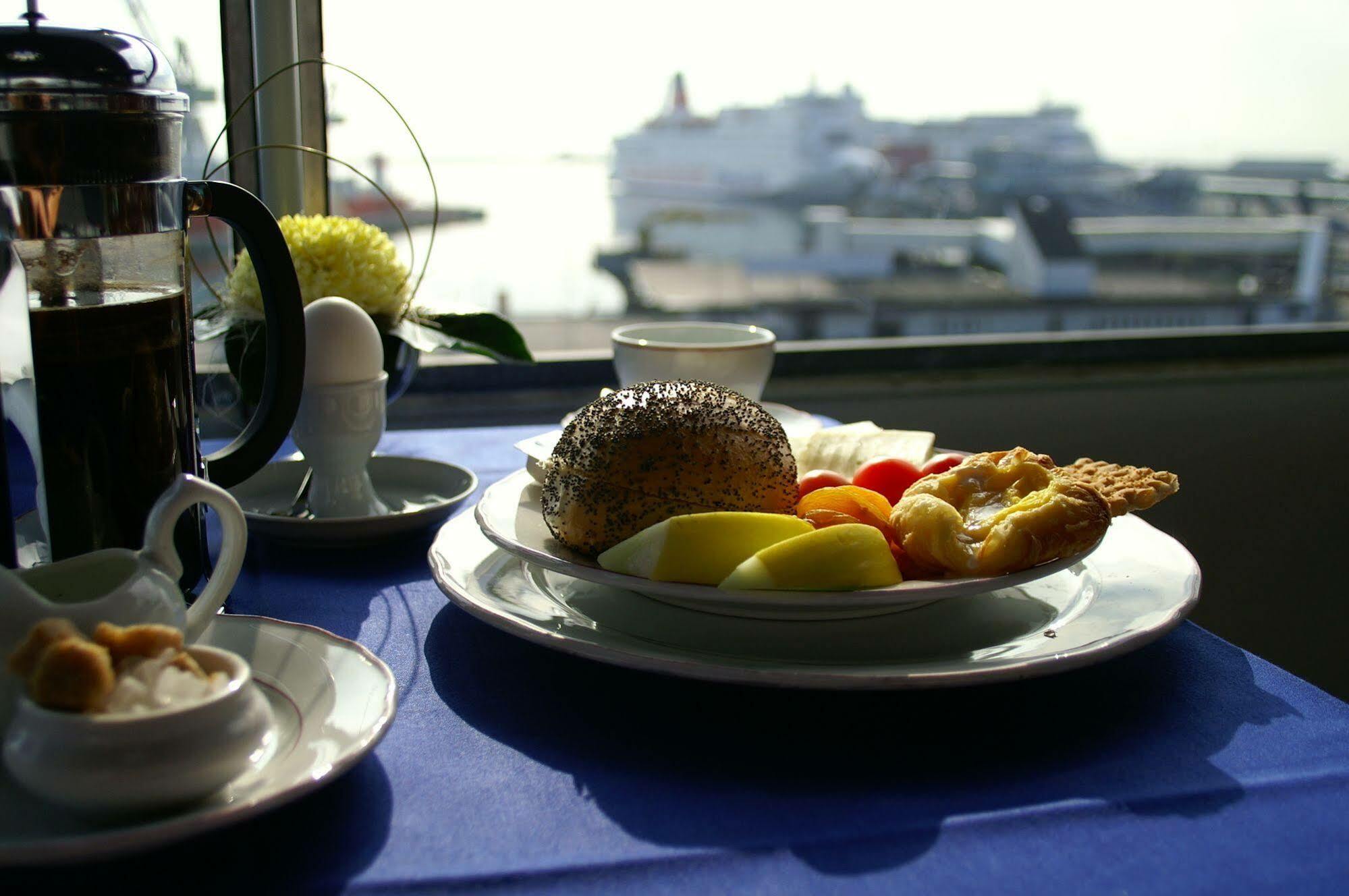 Harbour Living By Jutlandia - Hostel Style Frederikshavn Exterior photo
